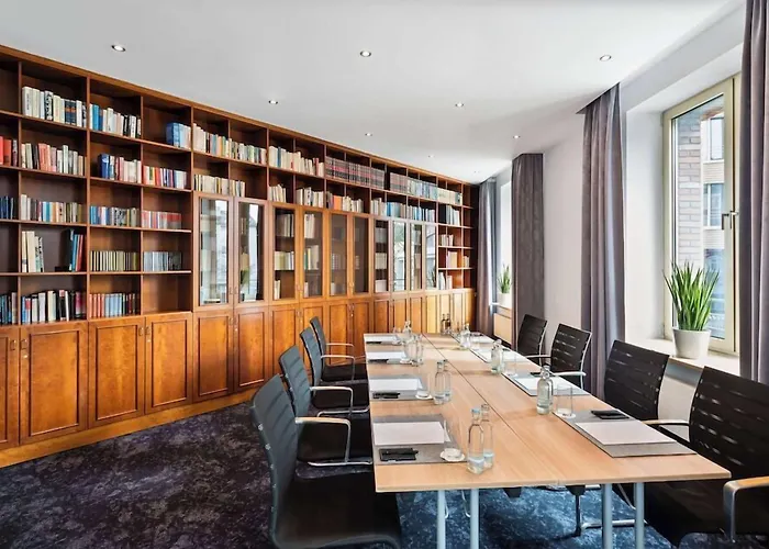 Otel Main Plaza Tower, Worldhotels Elite Frankfurt am Main